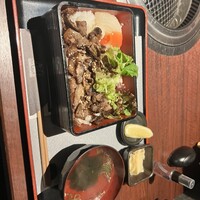 肉匠 牛虎 西中島店 - 