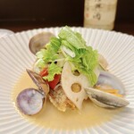 京華菜 清香 - 真鯛とあさりの発酵唐辛子煮込み