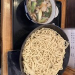 駕籠休み - 普通麺特盛　迫力のある器です。