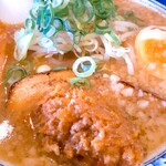 Menya Itsuki - 肉味噌、具材アップ
