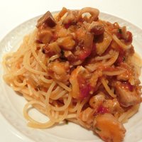 ロッシ - プランツォＡ 1300円 の様々な魚介のペスカトーレ