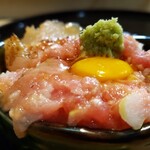 末広寿司 - スペシャル丼のアップ