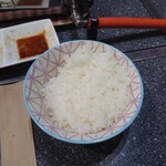 ホルモン はなまる - ご飯_200円　2口目終了