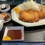 洋食とんかつ いち川 - ロースとんかつ 1550円。