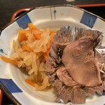 松すし鶴ヶ丘駅前 - 鶏肝煮ブリブリ！