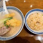 香港麺 新記 - 