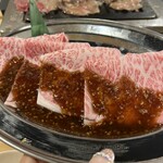 Taishuu Horumon Yakiniku Kemuriki - 