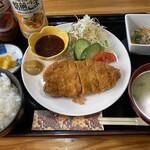 辰味庵 - トンカツ定食＝900円