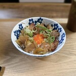 中華蕎麦 仁香 - お肉ご飯＠350円（税込）
