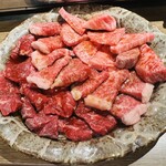 焼肉 ホルモン 鍵矢 - 