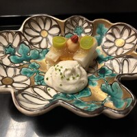 たか田八祥 - 柿、茄子、蓮根、ゴマ豆腐のクリーム。上には銀杏とカシューナッツ。絶妙な組み合わせ。