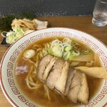 喜多方食堂 - 蔵出し醤油ラーメン　鶏油