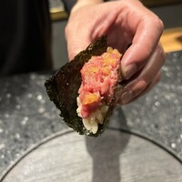 #肉といえば松田 奈良本店 - とろたく手巻き(和牛たたき)
