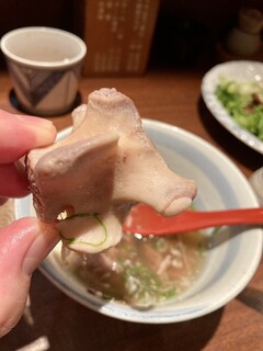 Motsuyaki To Teru Densuke - 骨はしゃぶると骨の中から美味い髄液が出ます。