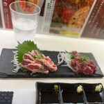 洋食バルしもさわ - 馬刺し！