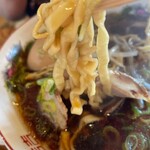 中華そば 八平 - 平打ち麺
                                by masakun 