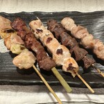 海然・鳥然 - 串5本盛り