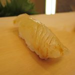 鮨 一心 - 平目昆布〆