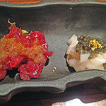 とんかつEnn - くじらのユッケ、ホタテのタルタルソースキャビア添え