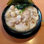 Yokohama Iekei Ramen Komeyoshiya - チャーシューメン　塩 （ うずらトッピング ）