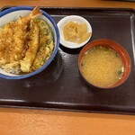 Tendon Tenya - 天丼 タレ多め！上から