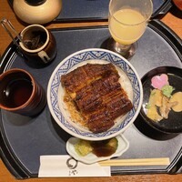 まるや本店 天白本店 - うな丼の全容です