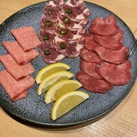 和牛焼肉じろうや 介 wagyu&sake 名古屋駅前本店 - 