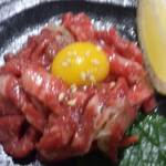 宮川橋もつ肉店 - 塩ユッケ風炙り