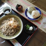 伊自良温泉 - そば大盛&二種類のおにぎり