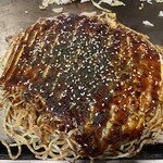Teppanyaki To Okonomiyaki Mishimaya - 肉玉そば 麺W イカ天