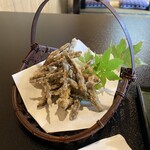 郷土料理ともん - ドジョウの唐揚げ