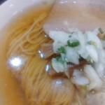 中華そば イデタ - 透き通ったスープとしなちく