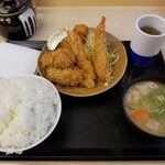 Tonkatsu Katsuya - 全体図。