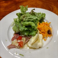 ココカラ フランス編 - サラダ