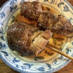 イッチュウコウ - 豚の骨付き肉串焼き