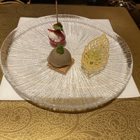 DINING & BAR TABLE 9 TOKYO - 