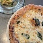 Pizzeria napoletana CANTERA - 冷製カッペリーニとクアトロ