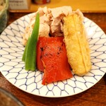 しののめヌードル - くるみだれせいろに付く野菜と肉