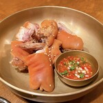 韓国家庭料理 青鶴洞 - 豚足・小（1,650円税込）