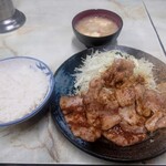 お食事 まるやま - リブロース生姜焼き定食