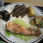 ごはん畑 - 秋シャケバター焼き定食