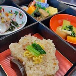 Hitomaru Kadan - 季節弁当 [蛸飯]