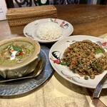 Sweet Basil - 豚肉とバジルの炒め物、グリーンチキンカレー、ジャスミンライス