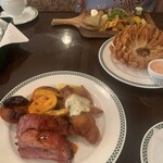 フィネガンズ・バー＆グリル - 