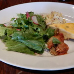 バルベッタ - 前菜３種とサラダ