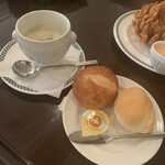 フィネガンズ・バー＆グリル - 