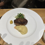 洋食 おがた - 和風オニオンソースのハンバーグ