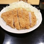 とんかつ　まるや - とんかつ定食750円