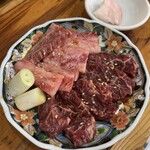 Yakiniku Jirou - 近江牛 中落ちカルビ/768円＆ハラミ/1,098円♪