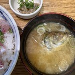 活あじ丼 内浦 - 